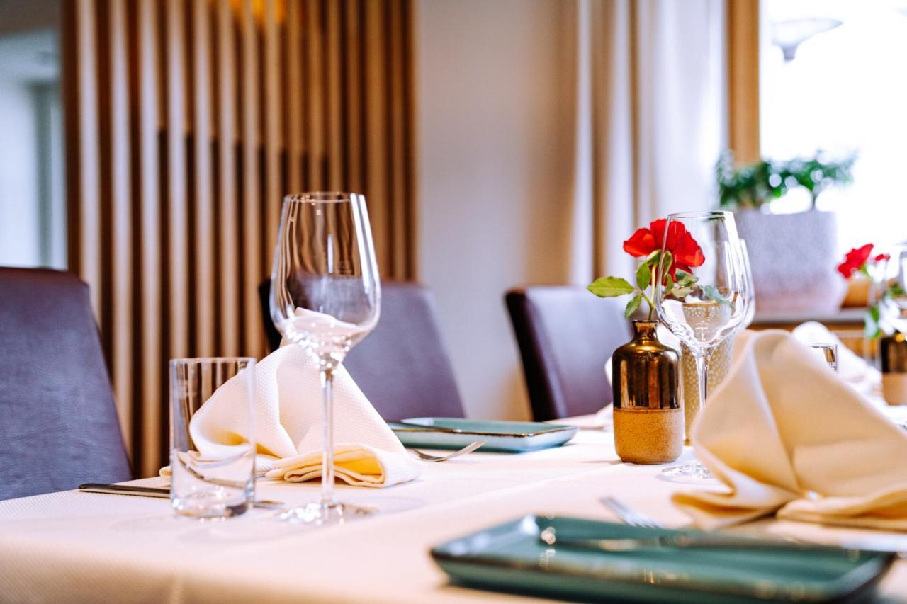 Roussel - Hotel Restaurant Bernkastel-Kues Eksteriør billede